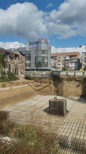 Clădirea 1 — septembrie 2026